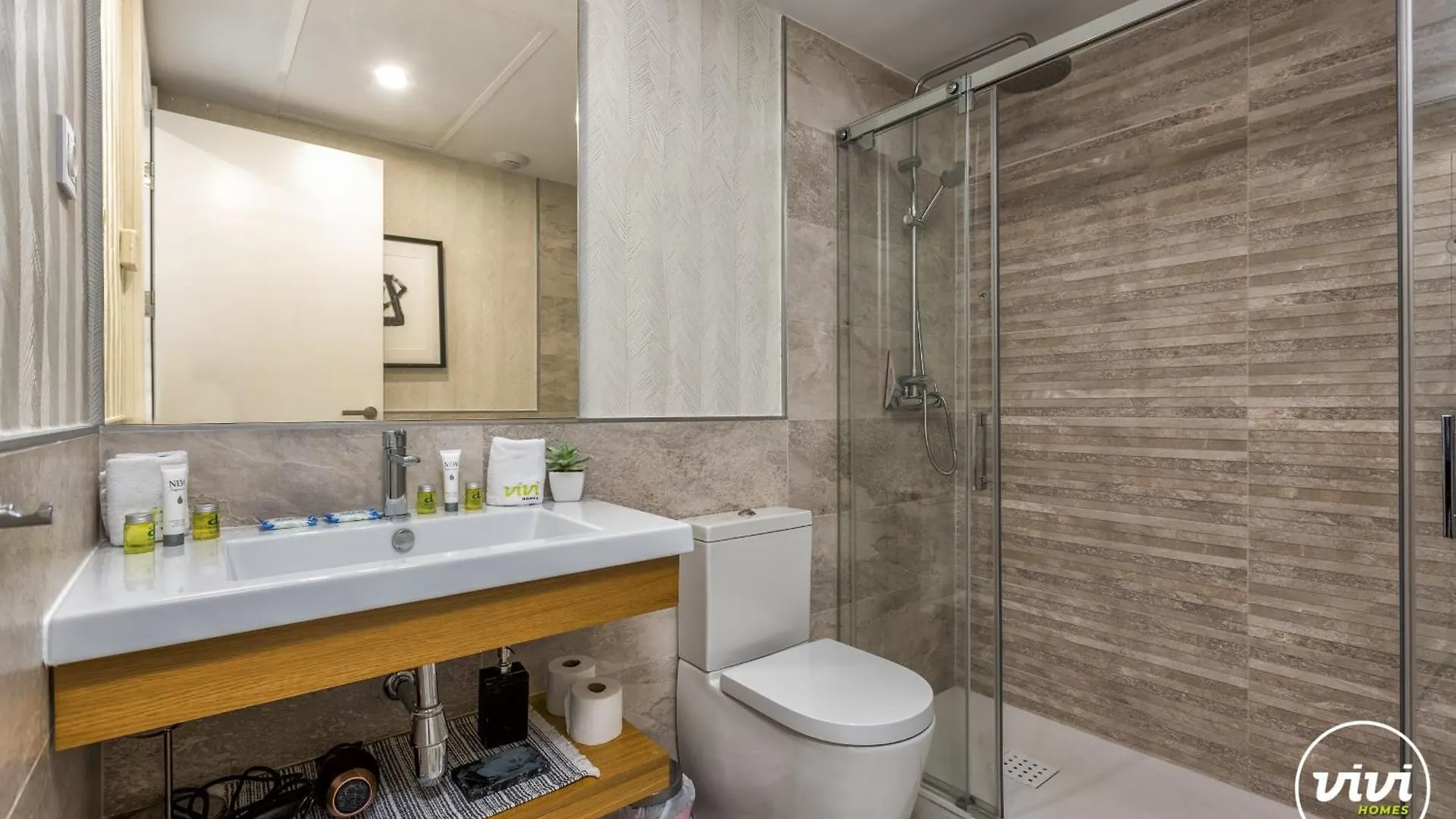 Vivi Homes - Casa Element Pool, Terrace & Golf Marbella Daire