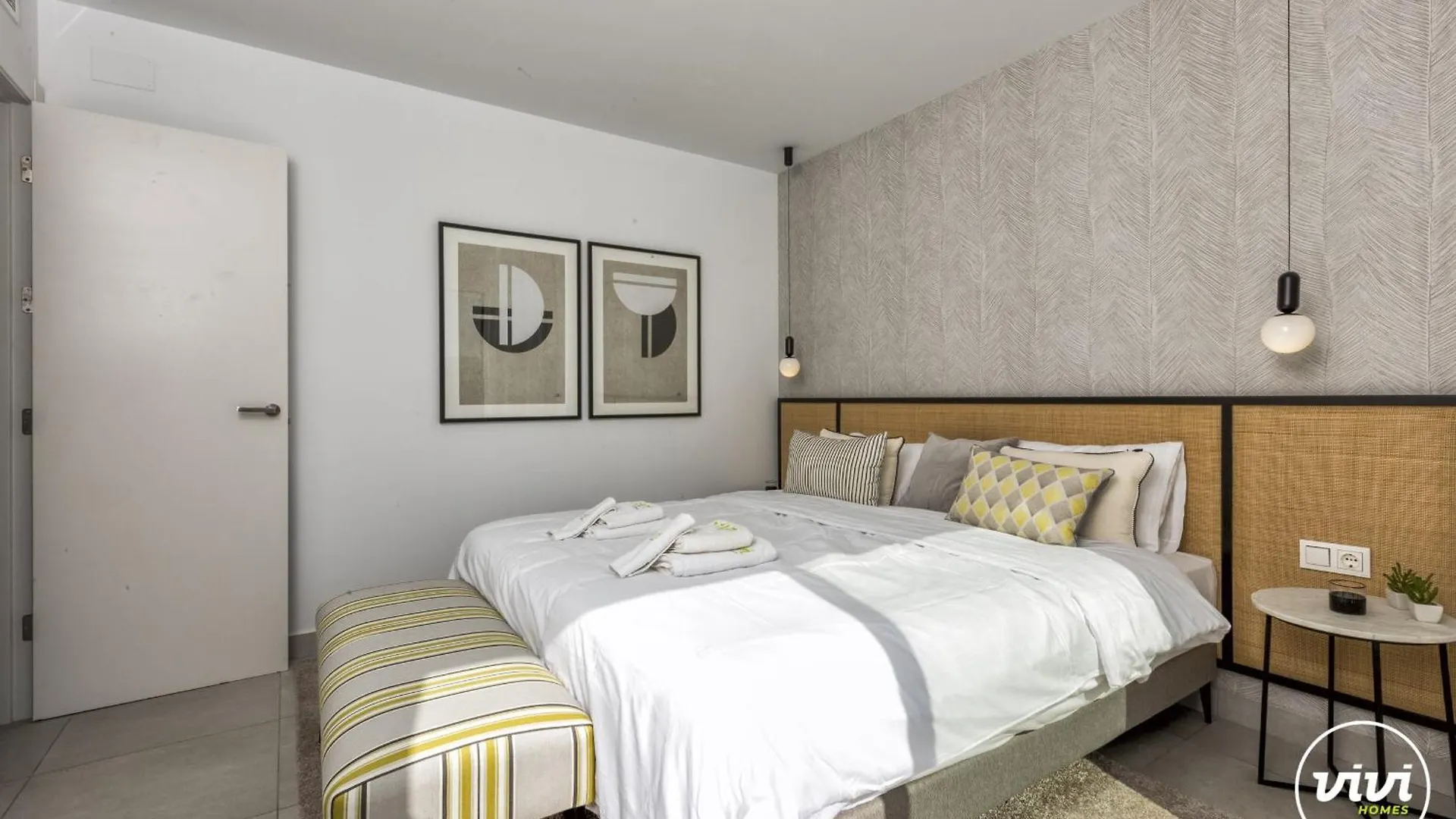 Vivi Homes - Casa Element Pool, Terrace & Golf Marbella Daire